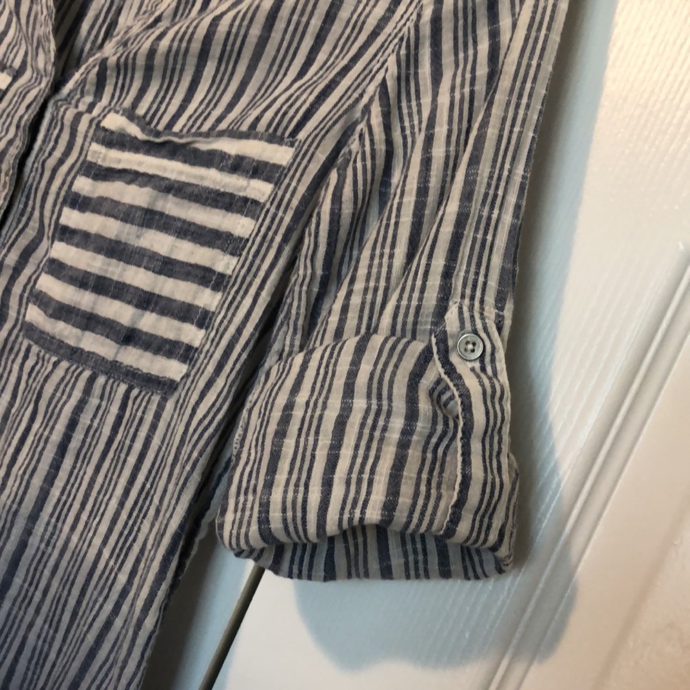 Top, Size Small - Picture 4 of 5